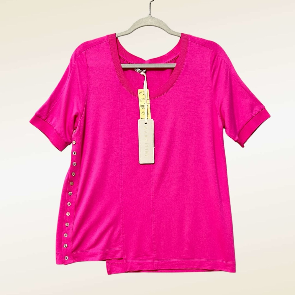 Margittes Womens Short Sleeve Knit Top NWT Size 38/8 Medium Pink Shell Buttons